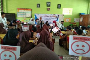IAI Sulawesi Tenggara edukasi keamanan penggunaan obat bagi anak