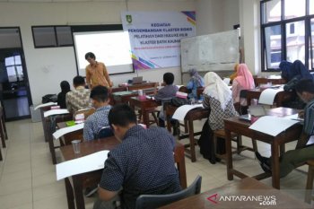 ISI Surakarta bantu perajin kembangkan desain batik berbasis komputer