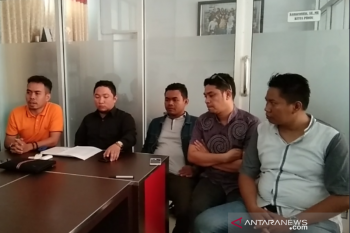Tim kuasa hukum Randi-Yusuf  meminta Presiden bentuk tim mencari fakta