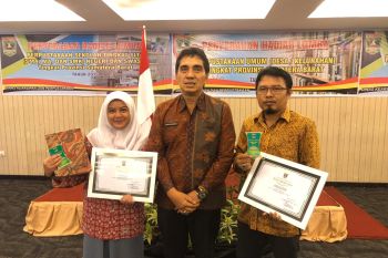 Harian Rakyat Sumbar terima Anugerah Literasi