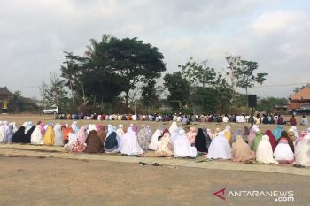 Warga Desa Sumberharjo shalat minta hujan