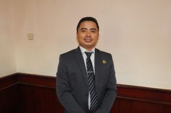 Lombok Tengah harus bekerja keras di usia 74 tahun