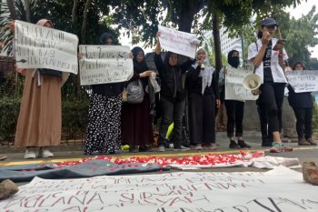 "Solidaritas Emak-Emak" akan galang dana untuk korban demo
