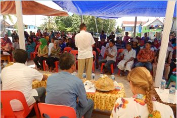 Pulau Bontosua Pangkep lokasi percontohan penyelamatan terumbu karang