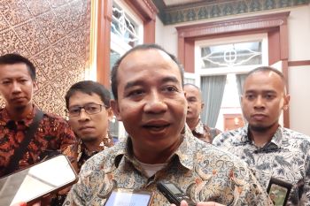 Merangkai Pulau Dengan Listrik