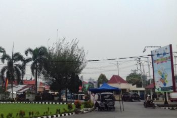 Kota Solok kembali diselimuti asap, jarak pandang kurang dari 2 kilometer