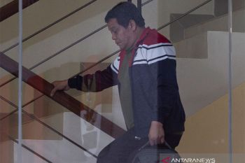 Seorang staf protokol wali kota kabur saat OTT tim KPK