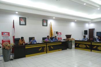 Gubernur banyak membantu kabupaten/kota membangun infrastruktur