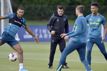 Empat kali kalah, Silva yakin kepercayaan diri Everton pulih
