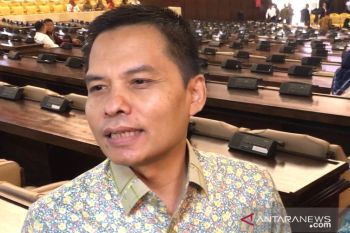 Sekjen MPR bantah menyiapkan paranormal untuk gladi bersih