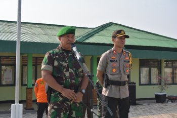 Jelang pelantikan presiden, TNI-Polri Waykanan gelar apel bersama
