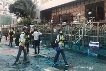 Masjid Kowloon disemprot "water canon", pemimpin Hong Kong meminta maaf