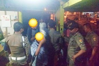 Isap lem, tiga remaja ini diamankan Satpol PP Kota Solok