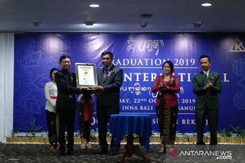 Sikap mental melayani sangat dibutuhkan kembangkan industri pariwisata