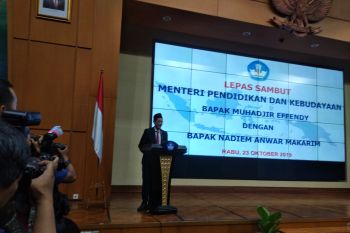 Usai dilantik, Nadiem Makarim langsung keliling kantor Kemendikbud