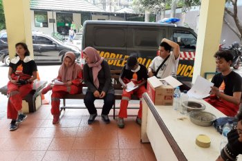 Lima relawan Greenpeace panjat Tugu Pancoran telah dipulangkan