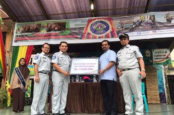 Bantuan CSR Jasa Raharja giring Pustaka SMK Labor Pekanbaru juara nasional