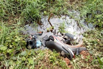 Boston Manulang ditemukan meninggal terbenam bersama motornya di Rohil