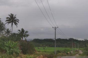 Jelang HLN PLN berhasil terangi 13 desa di Sulteng
