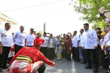 JK disambut tarian Angngaru  di Makassar