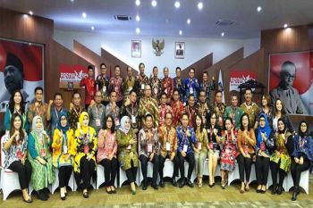 Pimpinan dan anggota DPRD Kalteng ikuti orientasi di Kemendagri