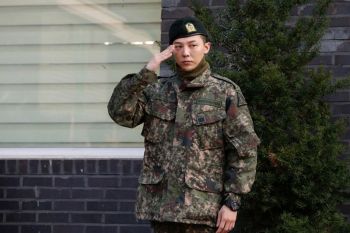 Penggemar boyband Big Bang sambut G-Dragon selesai wamil