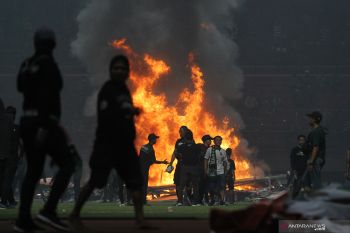 Ricuh suporter Persebaya
