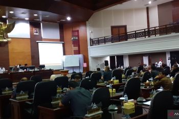 Sejumlah fraksi DPRD Sumbar soroti pendapatan daerah di bawah proyeksi RPJMD