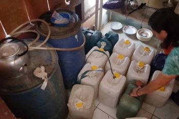 Polres sita ribuan botol minuman keras