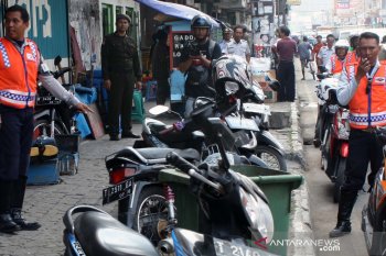 DPRD Karawang minta pemkab lunasi piutang ratusan miliar