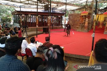"standup comedy" hadir di Festival Seni Bali Jani 2019