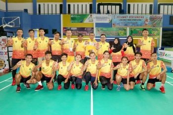Lampung turun di nomor beregu putra dan putri bulu tangkis
