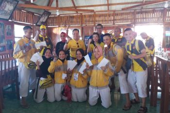 Ketua KONI Lampung berikan uang tali asih untuk atlet kempo