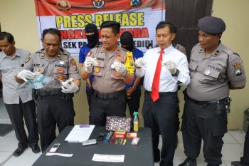 Polisi Kediri tahan dua pengedar narkotika sabu-sabu