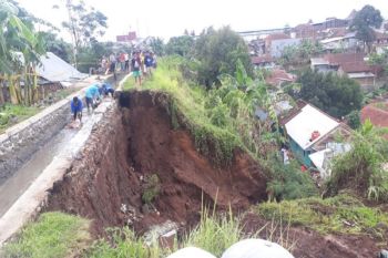 Banjarnegara, Banyumas dan Purbalingga berpotensi hujan pada Kamis