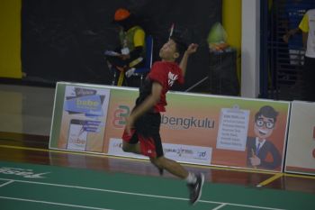 Lampung ke semifinal bulu tangkis beregu putra
