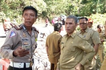 Penjabat Sekda Pemprov NTB memastikan perbaikan jalur wisata Pusuk