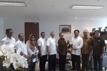 Bupati bersama DPRD Sangihe temui Kementerian PUPR perjuangkan perumahan