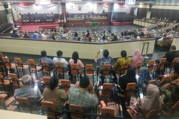 Pembahasan Rancangan APBD Pokok 2020 DPRD Sulsel terancam molor