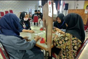 Dua pasang atlet Sumbar lolos putaran final liga bridge siswa dan mahasiswa nasional