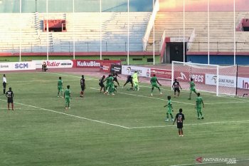 Persipura ditaklukkan Bhayangkara FC  1-3