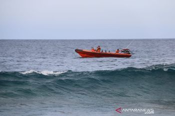 Tim SAR Manokwari masih mencari Briptu Maurit yang terseret arus