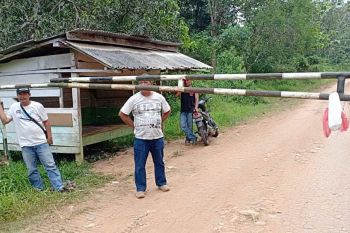 Portal PT Minanga Ogan disegel eks  anggota KUD