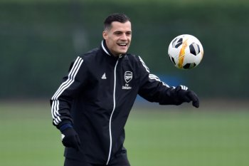 Emery ragu Xhaka bakal terus bersama Arsenal