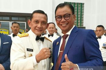 Bupati Rohil terima penghargaan dari Pangdam I/Bukit Barisan