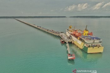 Sandar perdana kapal penumpang di Pulau Subi
