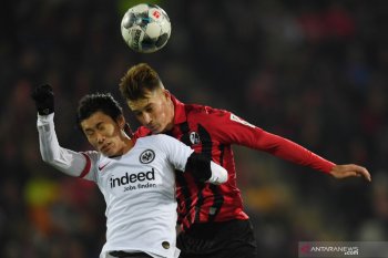Tundukkan Frankfurt, Freiburg kembali ke jalur kemenangan