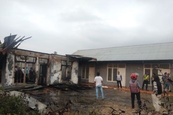 Kebakaran hanguskan satu rumah di Anduring
