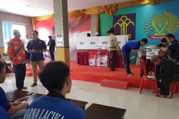Lima PPK Bekasi karena hilangkan dokumen C1