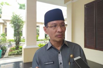 Pemkot segera buat aturan jam operasional warnet